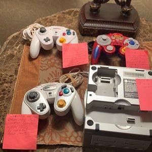 SOLD!  NintendoGameCube Console 3 No brand Controler